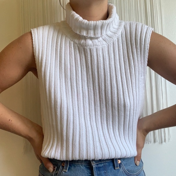 Tops - TURTLENECK TANK - WHITE
